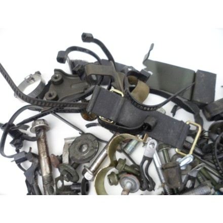 KIT VITERIA BULLONERIA VARIA PERNI VITI BULLONI DADI SUZUKI BURGMAN 400 K4 2004