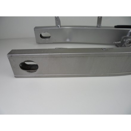 FORCELLONE POSTERIORE BRACCIO OSCILLANTE RUOTA MOTORE ORIGINALE YAMAHA FZ6 2007