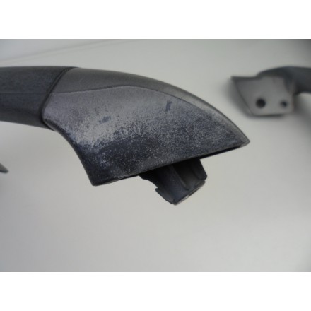 SET MANIGLIONI POSTERIORI SUPPORTI PASSEGGERO ORIGINALI PIAGGIO MP3 250 2007