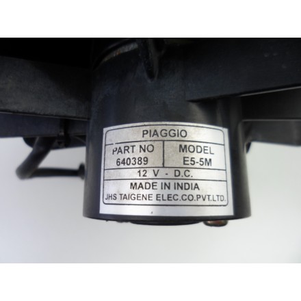 RADIATORE ACQUA RAFFREDDAMENTO LIQUIDO + VENTOLA ORIGINALE PIAGGIO MP3 250 2007