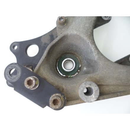 STAFFA MARMITTA SUPPORTO SCARICO RUOTA POSTERIORE ORIGINALE PIAGGIO MP3 250 2007