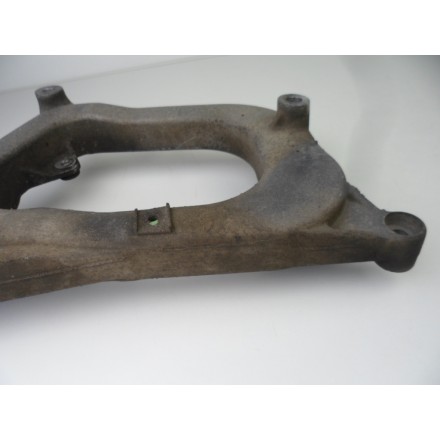 STAFFA MARMITTA SUPPORTO SCARICO RUOTA POSTERIORE ORIGINALE PIAGGIO MP3 250 2007