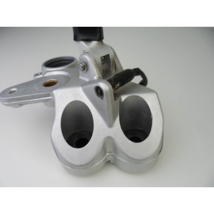 82410711A SUPPORTO CON PEDANA ANTERIORE DESTRA DUCATI MULTISTRADA 1000 DS 2004