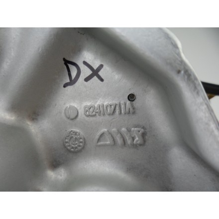 82410711A SUPPORTO CON PEDANA ANTERIORE DESTRA DUCATI MULTISTRADA 1000 DS 2004