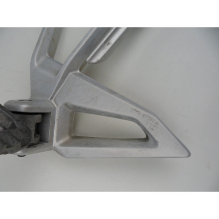 82431701A SUPPORTO CON PEDANA POSTERIORE SINISTRA DUCATI MULTISTRADA 1200 S 2011