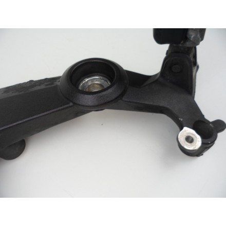 SUPPORTO MOTORE PEDANA ANTERIORE SINISTRA OEM DUCATI MULTISTRADA 1200 S 2011