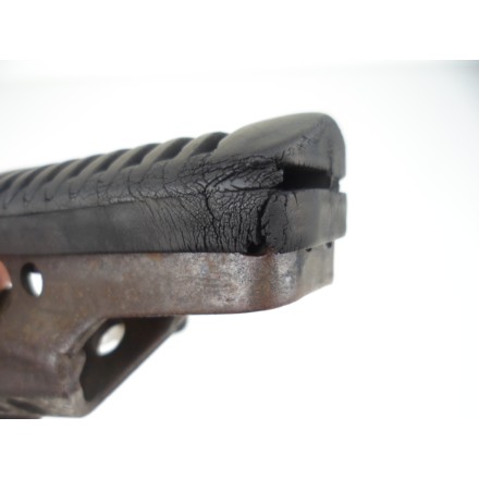 SUPPORTO CON PEDANA ANTERIORE PILOTA SINISTRA ORIGINALE APRILIA PEGASO 650 1998