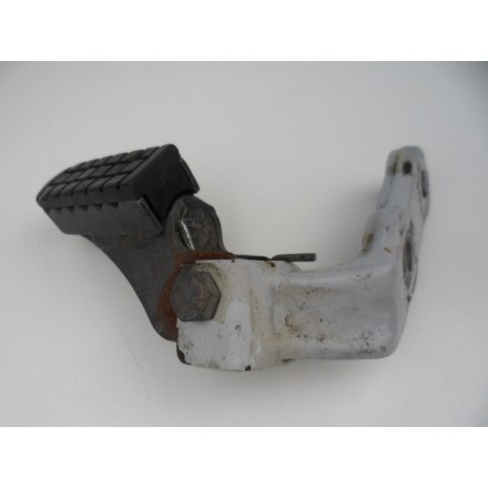 SUPPORTO CON PEDANA ANTERIORE PILOTA DESTRA ORIGINALE APRILIA PEGASO 650 1998
