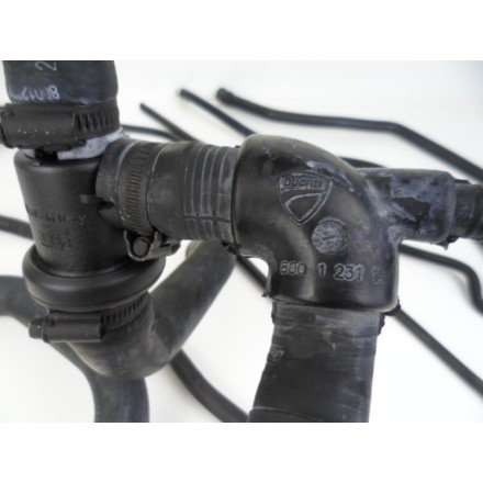 SET TUBI ACQUA MANICOTTI RACCORDI RADIATORE LIQUIDO DUCATI MONSTER 821 2015