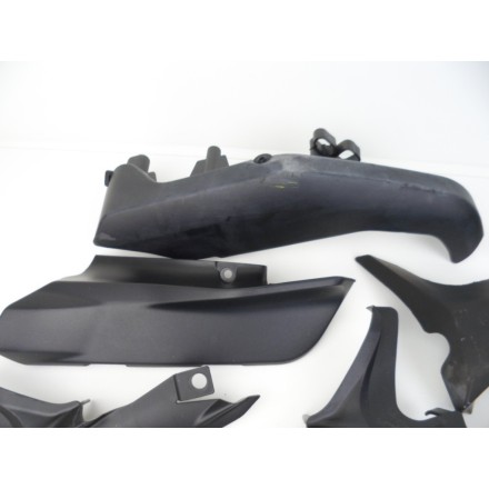 SET PLASTICHE SUPPORTI ED ACCESSORI CARROZZERIA VARIA DUCATI MONSTER 821 2015