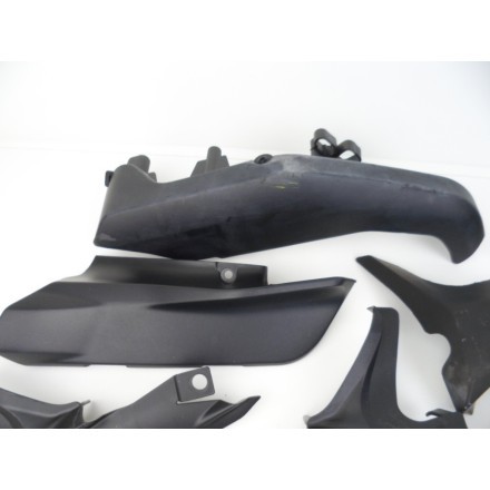 SET PLASTICHE SUPPORTI ED ACCESSORI CARROZZERIA VARIA DUCATI MONSTER 821 2015