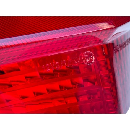 FARO FANALE LUCE STOP POSTERIORE PER YAMAHA TDM 900 (2002-2010) RN08 RN11 RN18