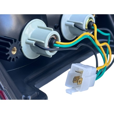 FARO FANALE LUCE STOP POSTERIORE PER YAMAHA YZF 1000 R THUNDERACE (1996-2000)