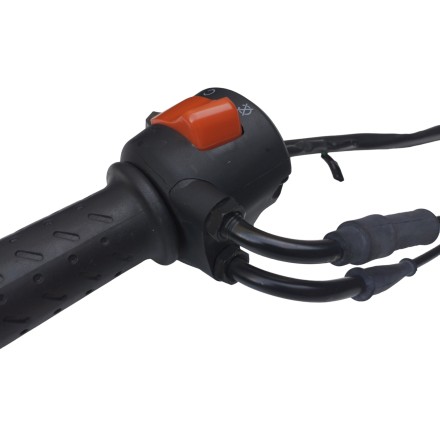 MANOPOLA CON CAVI GAS E COMMUTATORE ORIGINALE VOGE BRIVIDO 500 R 2023