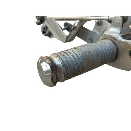 KIT PEDANE CON COMANDI LEVE FRENO/CAMBIO  ORIGINALE YAMAHA XV 535 VIRAGO 1987