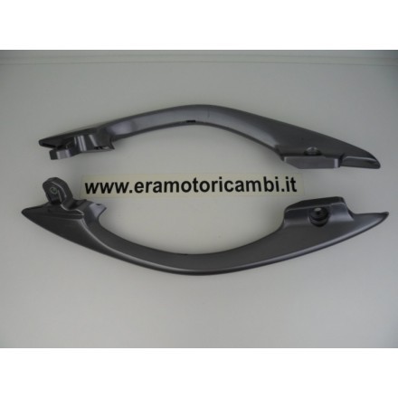 COPPIA MANIGLIONI SUPPORTI POSTERIORI PASSEGGERO SUZUKI BURGMAN 400 K6 2006