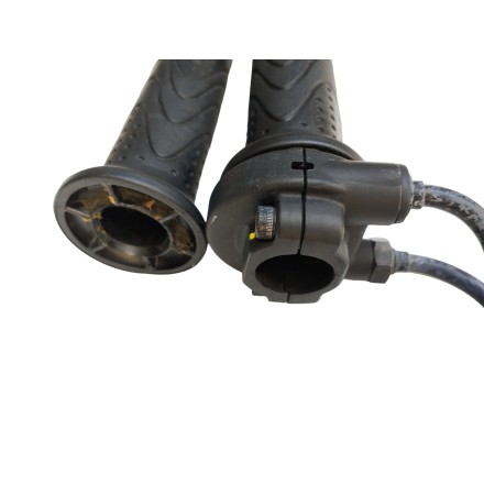 COMANDO GAS CON CAVI E MANOPOLA ORIGINALE PIAGGIO MP3 300 ABS 2016