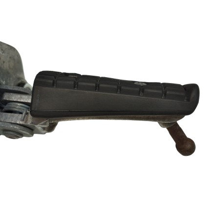 PEDANA ANTERIORE DESTRA ORIGINALE YAMAHA TDM 850 2002