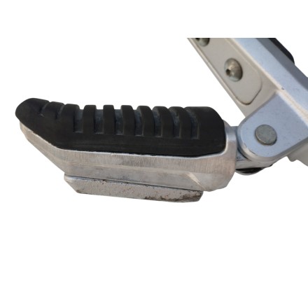 GRUPPO PEDANA POGGIAPIEDI DESTRA ORIGINALE SUZUKI GSR 600 2006