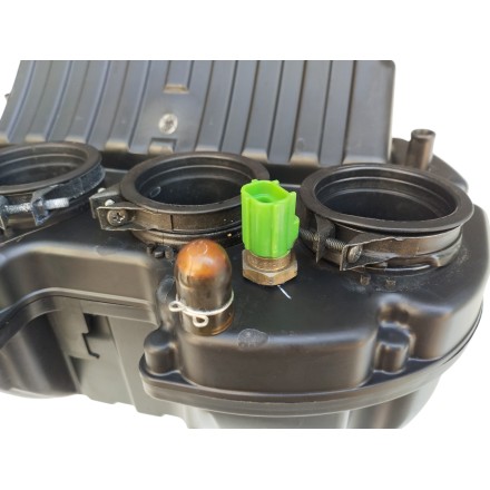 AIRBOX ASPIRAZIONE FILTRO ARIA MOTORE ORIGINALE SUZUKI GSR 600 2006
