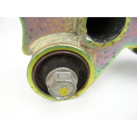 BRACCIO OSCILLANTE POSTERIORE SUPPORTO MOTORE/TELAIO HONDA PANTHEON 125 2003