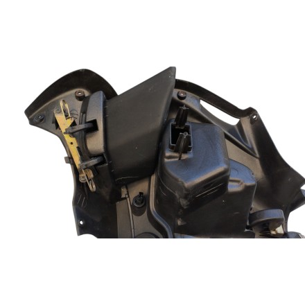 CARENA RETROSCUDO PANNELLO INTERNO BAULE OGGETTI ORIGINALE PIAGGIO X9 250 2000