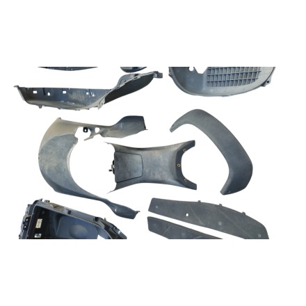 SET DI CARENE PLASTICHE TAPPETI PEDANE COVER ORIGINALE PIAGGIO X9 250 2000
