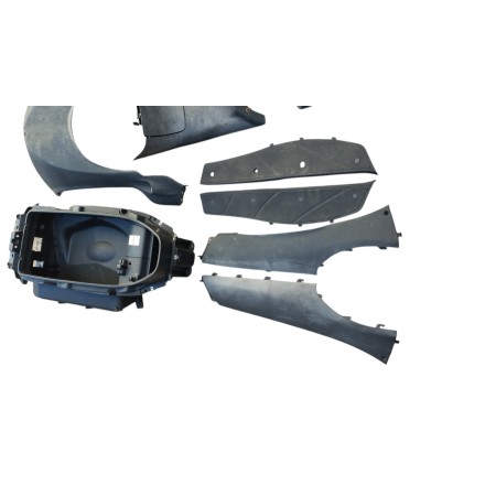 SET DI CARENE PLASTICHE TAPPETI PEDANE COVER ORIGINALE PIAGGIO X9 250 2000