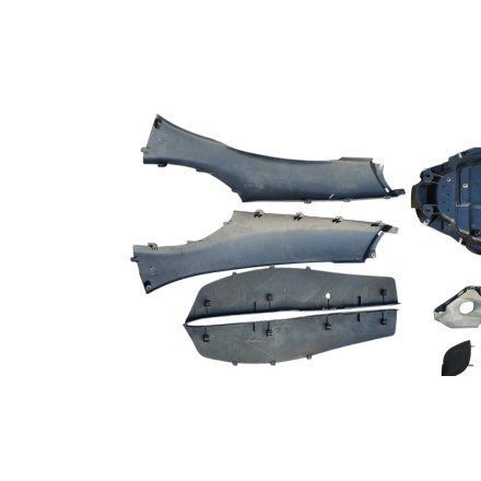 SET DI CARENE PLASTICHE TAPPETI PEDANE COVER ORIGINALE PIAGGIO X9 250 2000