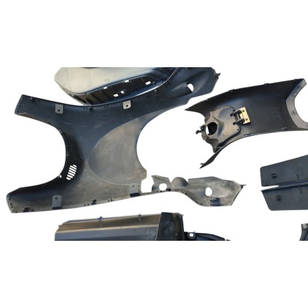 SET DI CARENE PLASTICHE TAPPETI PEDANE COVER ORIGINALE PIAGGIO X9 250 2000