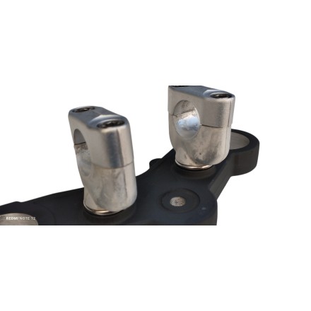 QJ Motor SRK 125 S 2024 PIASTRA FORCELLA SUPERIORE ORIGINALE