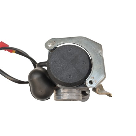 CARBURATORE CORPO FARFALLATO MOTORE ORIGINALE SUZUKI UH 150 BURGMAN 2005