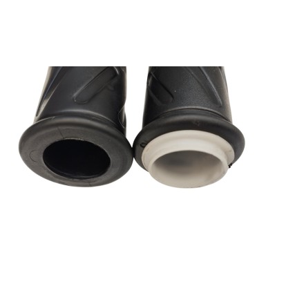 SET MANOPOLE CON COMANDO GAS E CAVO ORIGINALE SUZUKI UH 150 BURGMAN 2005