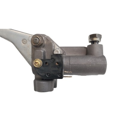 POMPA E LEVA FRENO ANTERIORE ORIGINALE SUZUKI UH 150 BURGMAN 2005