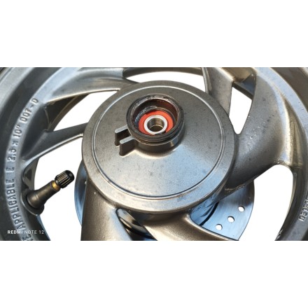 ORIGINALE PEUGEOT CERCHIO RUOTA per METROPOLIS 50 SC CON DISCO