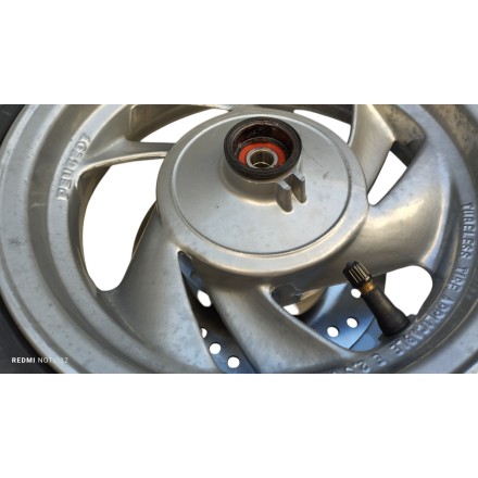 CERCHIO RUOTA CON DISCO FRENO ORIGINALE PEUGEOT 50 Metropolis 1996?