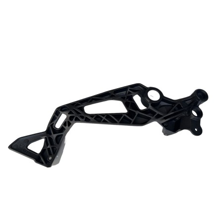 PIASTRA SUPPORTO PEDANA SINISTRA ORIGINALE DUCATI MONSTER 937 SP 950 (2022-2024)