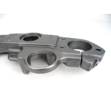 PIASTRA FORCELLA BASE DI STERZO SUPERIORE MOTO GUZZI NORGE 1200 - 2007