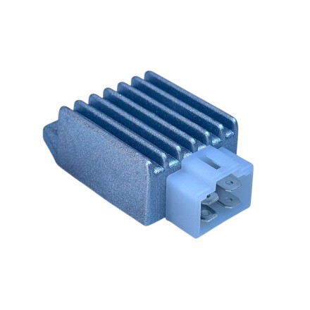 REGOLATORE DI TENSIONE PER MBK booster / flipper minarelli / AGILITY 50 4 pin  (VEDERE DESCRIZIONE PER APPLICAZIONI)