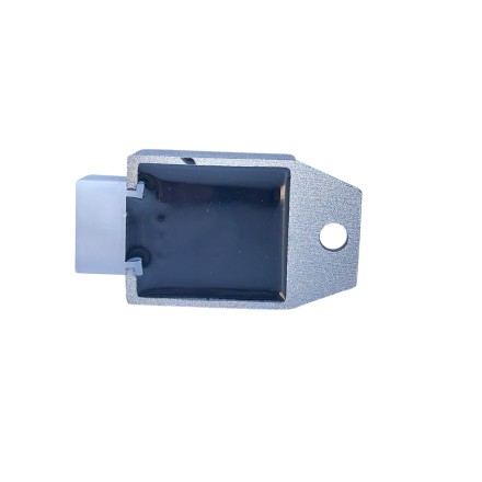 REGOLATORE DI TENSIONE PER MBK booster / flipper minarelli / AGILITY 50 4 pin  (VEDERE DESCRIZIONE PER APPLICAZIONI)