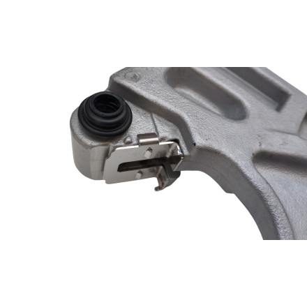 STAFFA SUPPORTO PINZA FRENO ORIGINALE YAMAHA MTT690 Tracer 700 2023