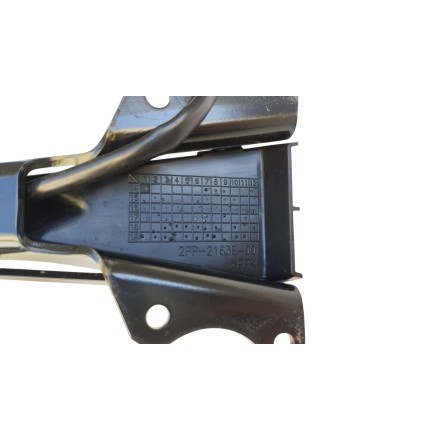 PARAFANGO PORTATARGA POSTERIORE ORIGINALE YAMAHA MTT690 Tracer 700 2023