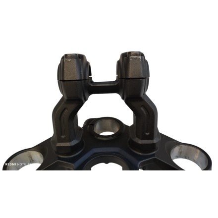 PIASTRA FORCELLA BASE SUPERIORE ORIGINALE YAMAHA MTT690 Tracer 700 2023