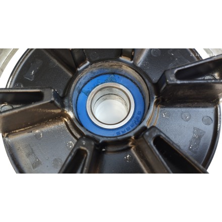 MOZZO CORONA CON CUSCINETTI PARASTRAPPI ORIGINALE YAMAHA YZF-R1 2003