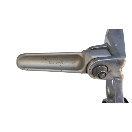 SUPPORTO PEDANA POSTERIORE DESTRA ORIGINALE YAMAHA YZF-R1 2003
