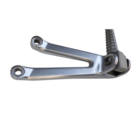 SUPPORTO PEDANA POSTERIORE SINISTRA ORIGINALE YAMAHA YZF-R1 2003