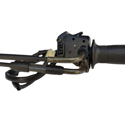 COMMUTATORE MANOPOLE COMANDO GAS DESTRO ORIGINALE YAMAHA YP 250 Majesty 2002