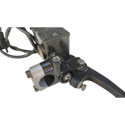 GRUPPO POMPA FRENO ANTERIORE + LEVA ORIGINALE YAMAHA YP 250 Majesty 2002