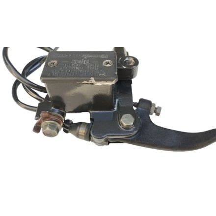 GRUPPO POMPA FRENO POSTERIORE + LEVA ORIGINALE YAMAHA YP 250 Majesty 2002