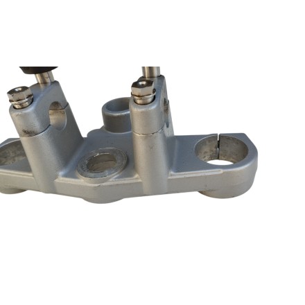 PIASTRA BASE STERZO FORCELLA SUPERIORE ORIGINALE BMW F650 GS (2000-2003)